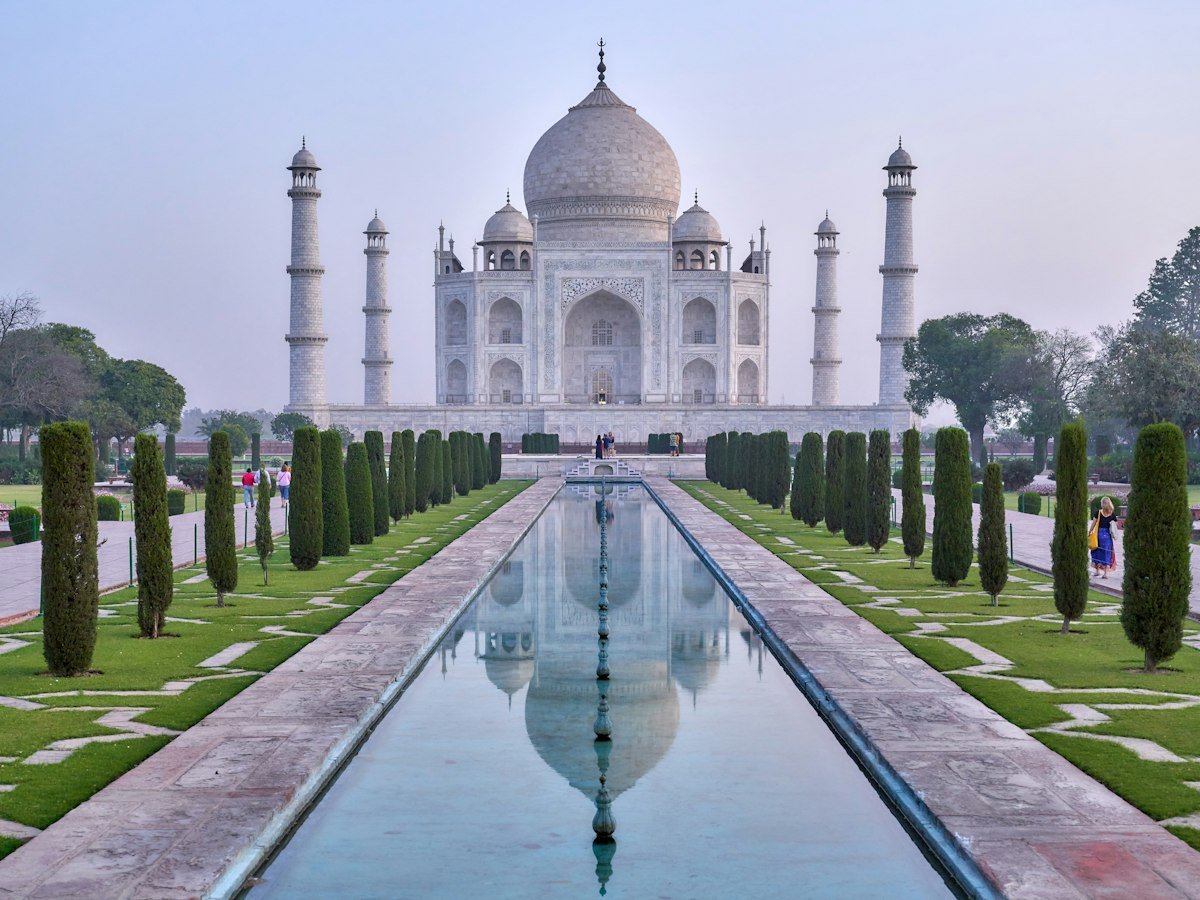 LON to CAI with Egypt Air